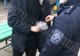 Și-a cumpărat permisul de conducere cu 1000 de euro, iar poliția de frontieră „i-a dăruit” o cercetare penală